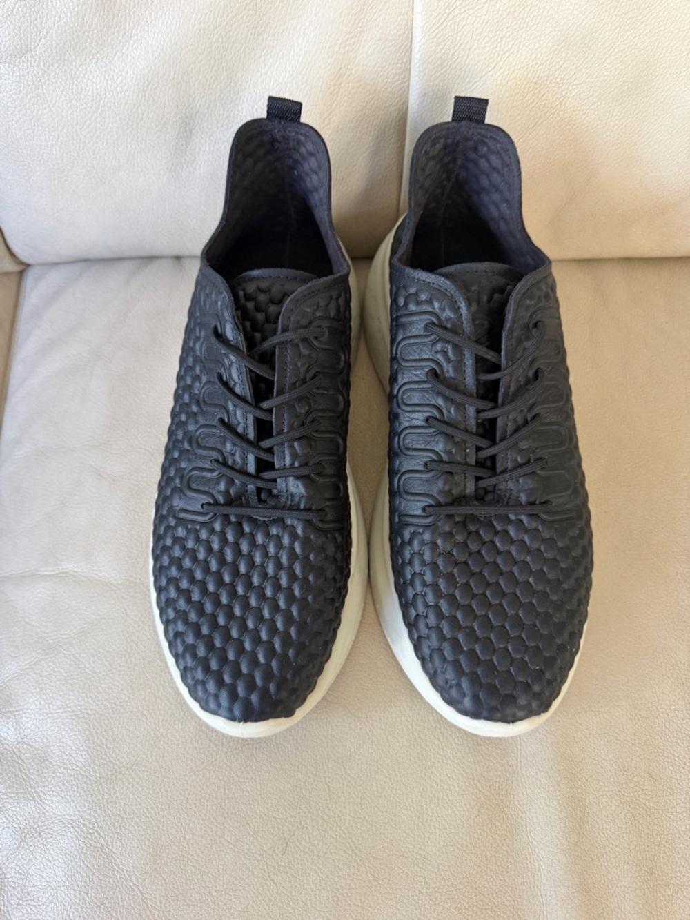 Ecco Black Woven Lace-Up Sneakers with White Sole, leather, size 9,5